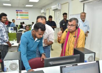 Power Minister Reviews Offices to Ensure Smooth Puja Power Supply