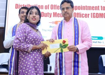 CM Saha Hands Appointment Letters to Doctors, Librarians