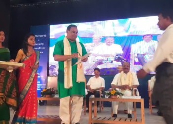 Governor Indra Sena Reddy Nallu Attends Valedictory Session of Panchayat Raj Training Programme in Agartala