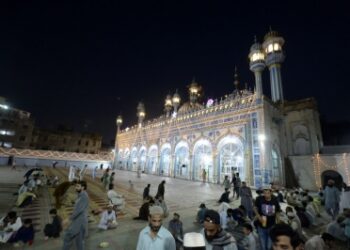 Pakistan’s First Economic Census Reveals Stark Gaps in Education, Healthcare and Industry