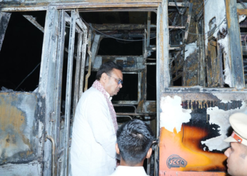 20 Dead as Sleeper Bus Catches Fire on Jaisalmer-Jodhpur Highway; CM Visits Site