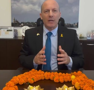 Israel Envoy Extends Diwali Greetings, Hails Reunion of Freed Hostages