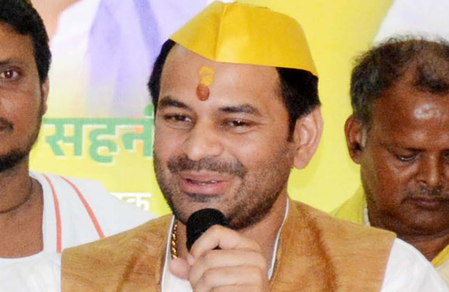Tej Pratap Yadav Targets Rahul, Tejashwi; Says ‘They Are No Jan Nayaks Without Lalu’s Support’