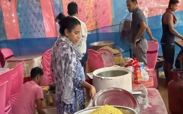 Food Dept seizes unsafe items in surprise Diwali Mela inspection