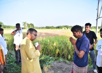 Minister Ratan Lal Nath Assures Help to Farmer After Crop Loss