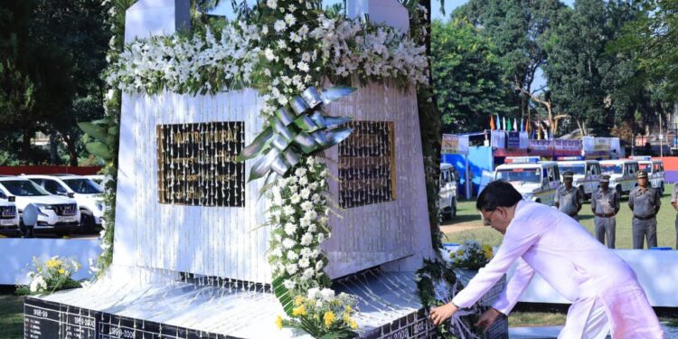 CM pays homage to martyred police and security personnel