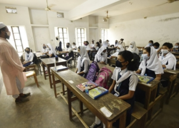 Bangladesh primary teachers protest, seek advisers’ resignation