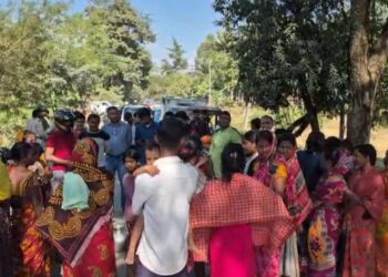 Women block Agartala–Dharmanagar road over severe water crisis
