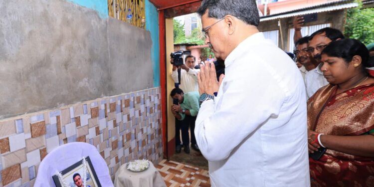 CM Manik Saha Pays Tribute to Late Cricketer Rajesh Banik