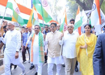 CM Manik Saha Pays Tribute to Sardar Patel, Flags Off Sardar@150 Unity March in Gujarat