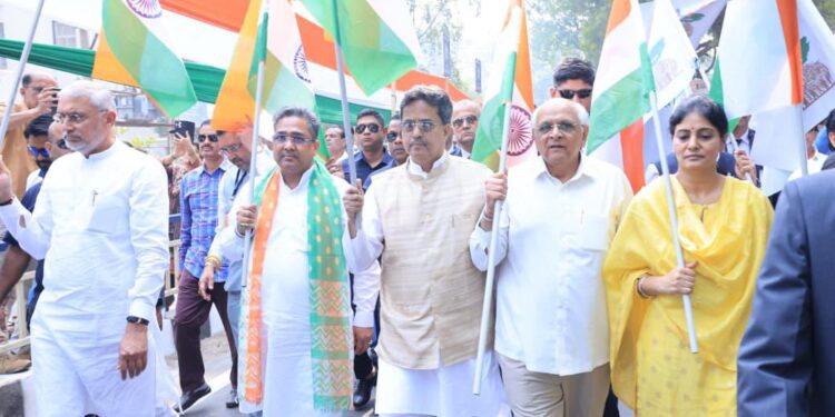 CM Manik Saha Pays Tribute to Sardar Patel, Flags Off Sardar@150 Unity March in Gujarat