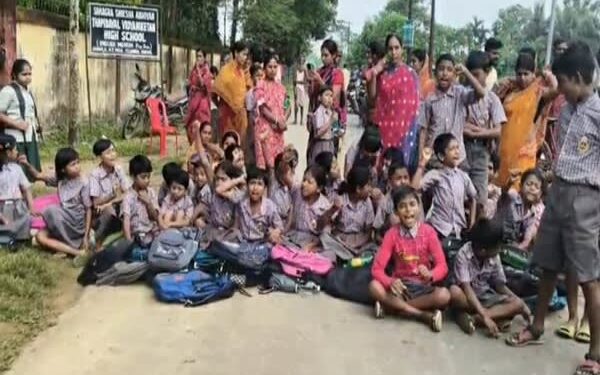  Teacher Transfer Sparks Protests at Thapidayal English Medium School in Teliamura