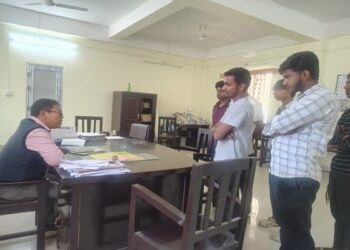 ABVP Flags Bench Shortage at Totabari High School