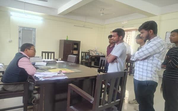 ABVP Flags Bench Shortage at Totabari High School