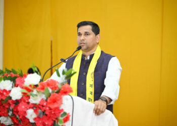 Welfare Minister Urges Students to Reject Left Ideology