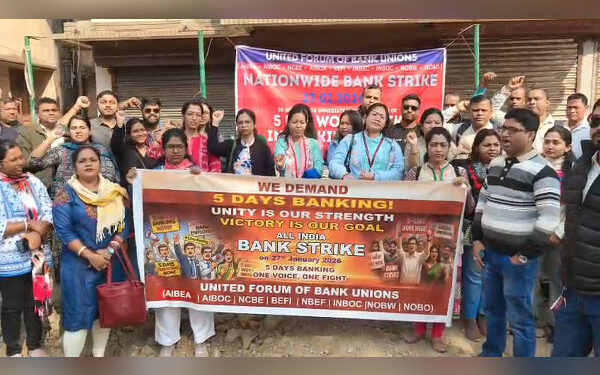 Bank strike hits Tripura; customers face 5th day woes