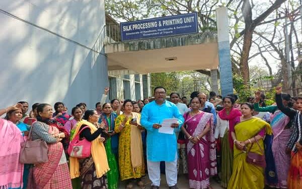 Tripura Silk Workers Protest, Seek Wage Hike, DA Restore