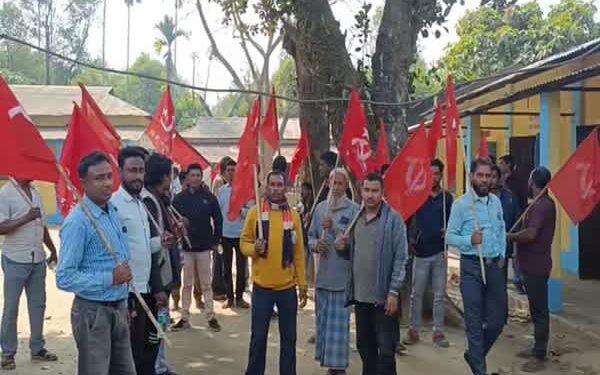 Mixed Response to Nationwide Strike in North Tripura’s Kadamtala Block