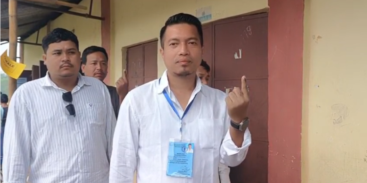 Tipra Motha Candidate Runiel Debbarma Casts Vote, Confident of 100% Victory