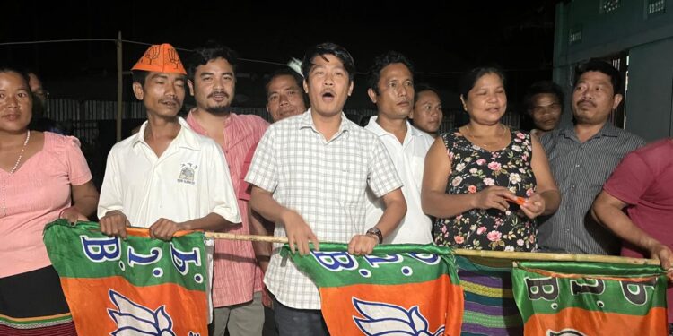 Political Realignment in Kulai–Champahour: 33 Voters from 12 Families Join BJP