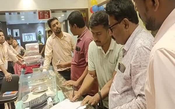 Legal Metrology raids Agartala jewellery shop over weights