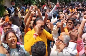 Bengal Polls 2026: BJP Surges Ahead as Early Trends Show Clear Lead