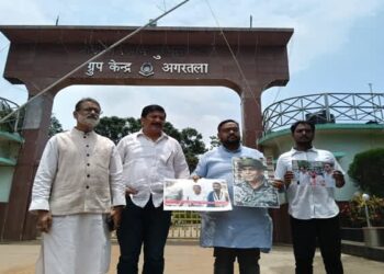 Congress meets CRPF DIG over protest clash