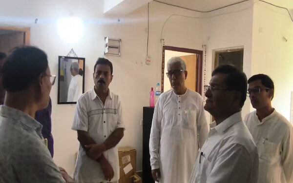Manik Sarkar visits Agartala blast victim’s family