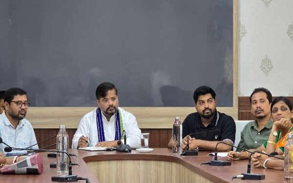 Strengthen grassroots organisation: Sushanta Chowdhury