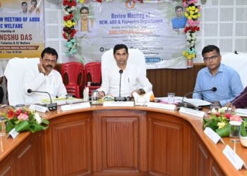 Sudhangshu Das Reviews Welfare Schemes in South Tripura