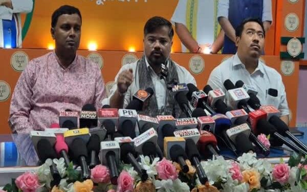 Sushanta Backs Jharkhand Students, Targets Congress-JMM