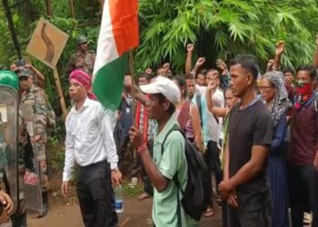 Former ATTF, NLFT Cadres Block Highway