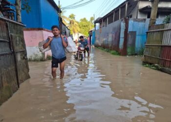 Howrah River Crosses Danger Mark in Tripura