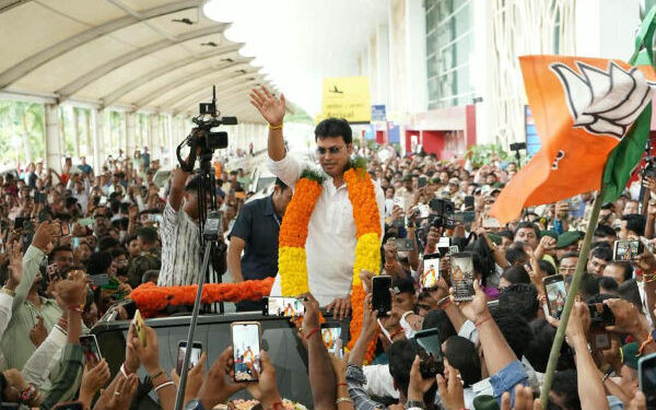 Biplab Deb Receives Rousing Welcome in Tripura After BJP National Appointment